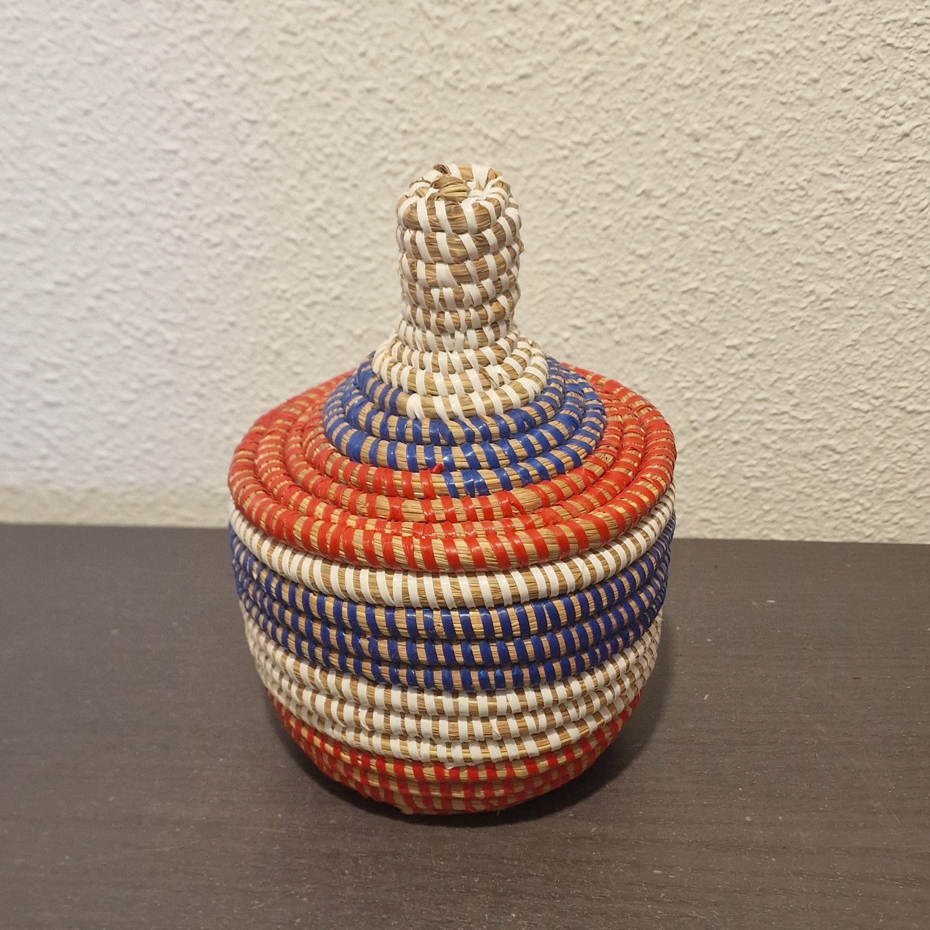 PETIT INDISPENSABLE - COUVERCLE HAUT